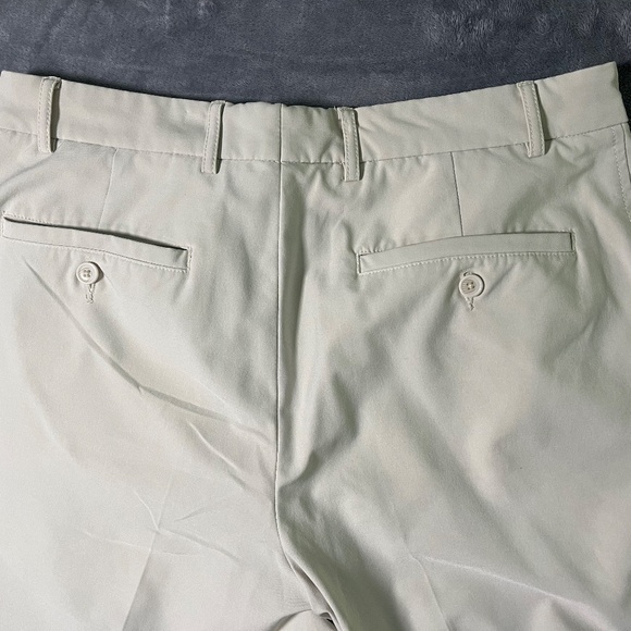 Men’s Lone Cypress by Pebble Beach Light Khaki golf shorts size 34 - Picture 5 of 5